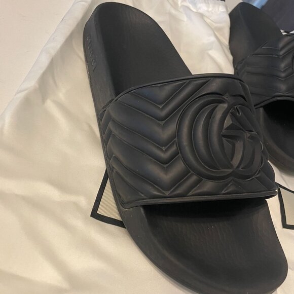 Gucci Matelassé Slide Sandal (Men) Size 9US - Picture 2 of 4